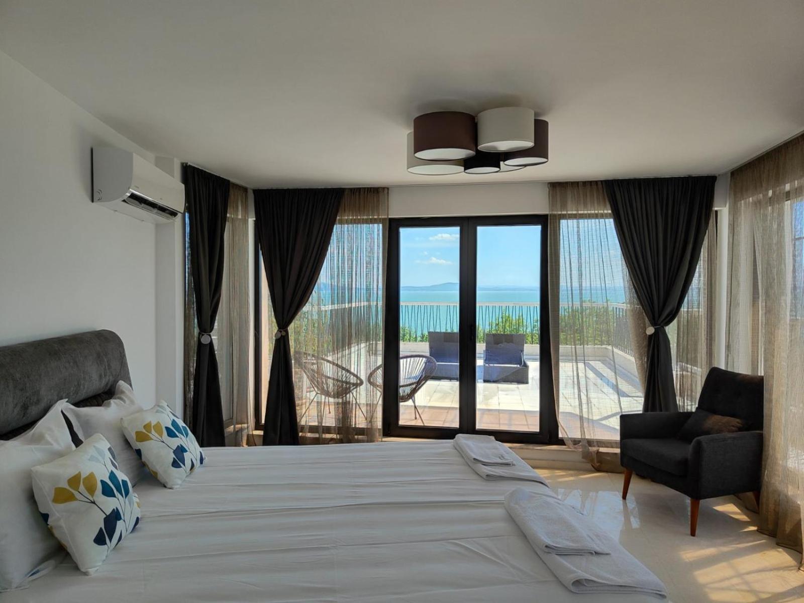 Hotel Marina Sarafovo à Burgas Extérieur photo