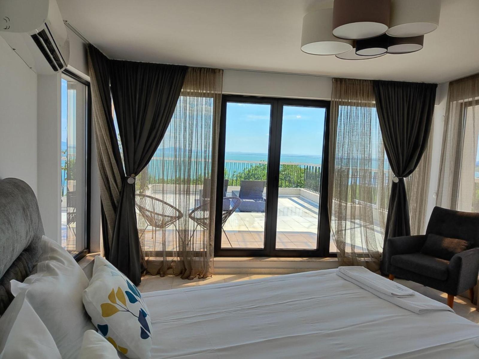 Hotel Marina Sarafovo à Burgas Extérieur photo